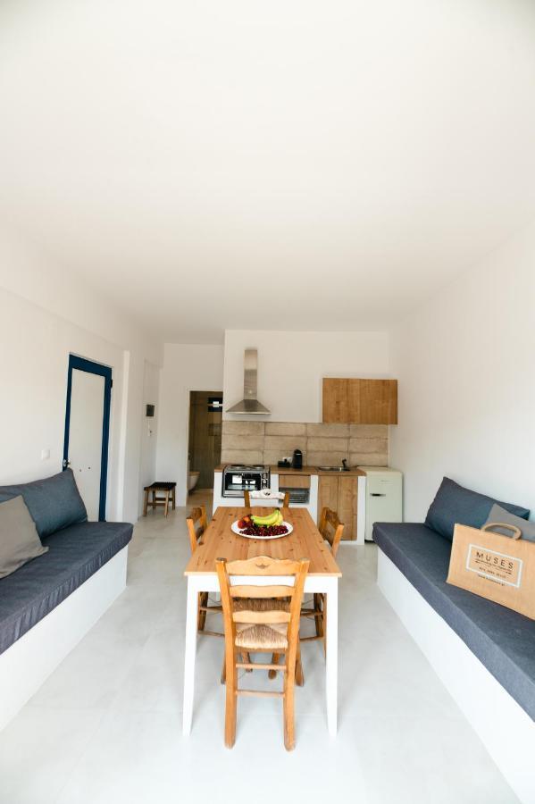 Muses Apartments Agia Anna  Ngoại thất bức ảnh